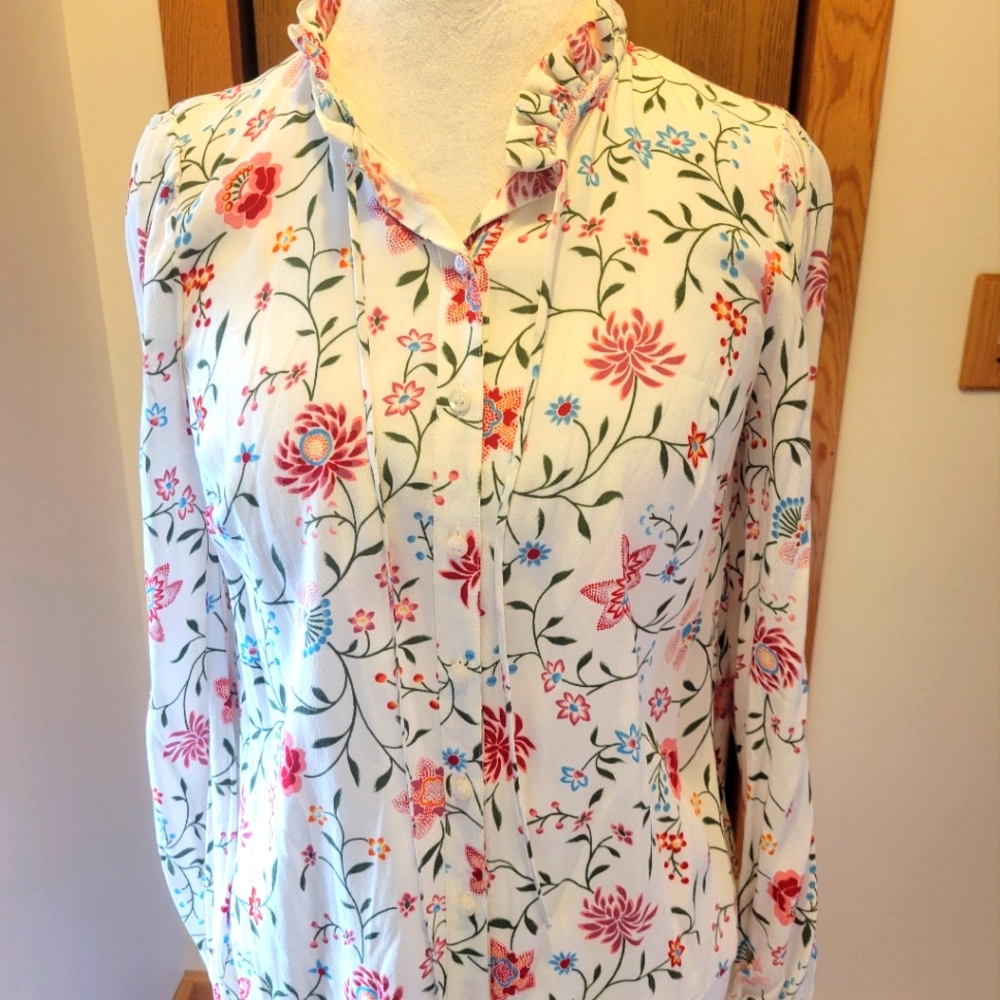 Los Angeles Atelier & Other Stories White Floral Button Up Blouse Ruffle Collar